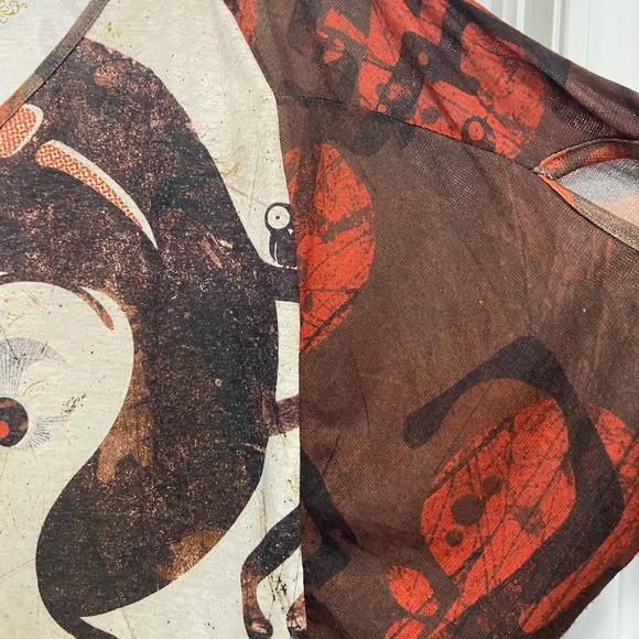 Disney Couture Snow White Shirt - Picture 4 of 8